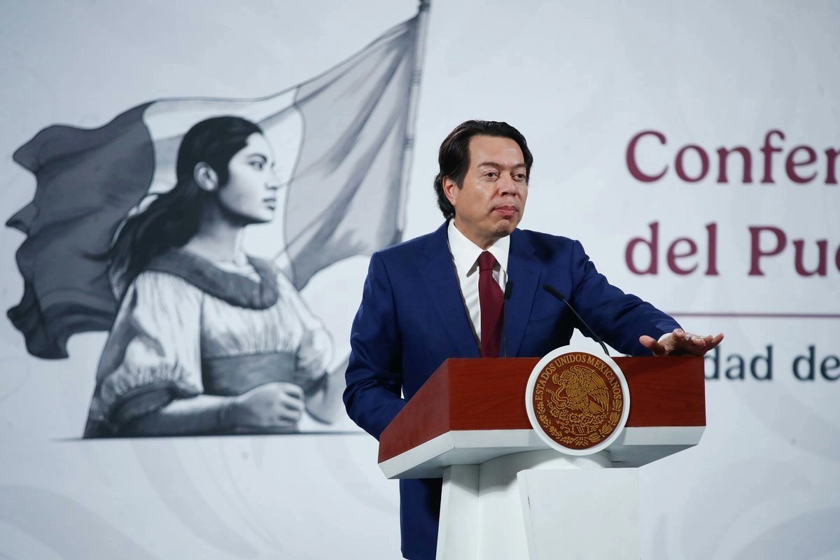 PoderPoliticoMx's tweet photo. #Nacional | El secretario de Educación Pública aseguró que aún hay tiempo para cerrar satisfactoriamente el año escolar y llamó a maestros, directivos y familias a aprovechar los días restantes de clase pese a los conflictos magisteriales
https://t.co/v7wngC2GMm https://t.co/HkvMdeEYaX