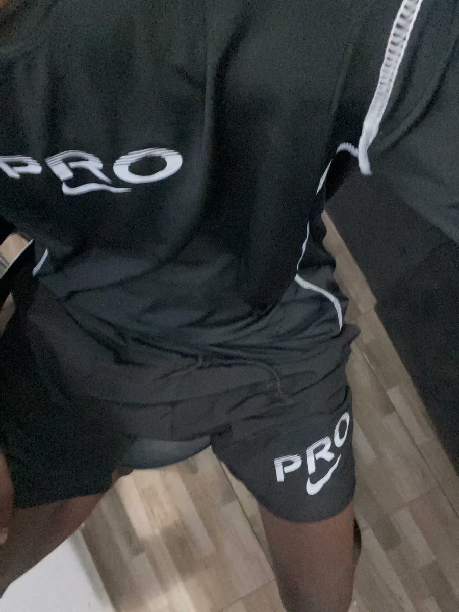 othzin_ofcial's tweet photo. #airnike✔️✍🏾 https://t.co/3Slqky7Hxg