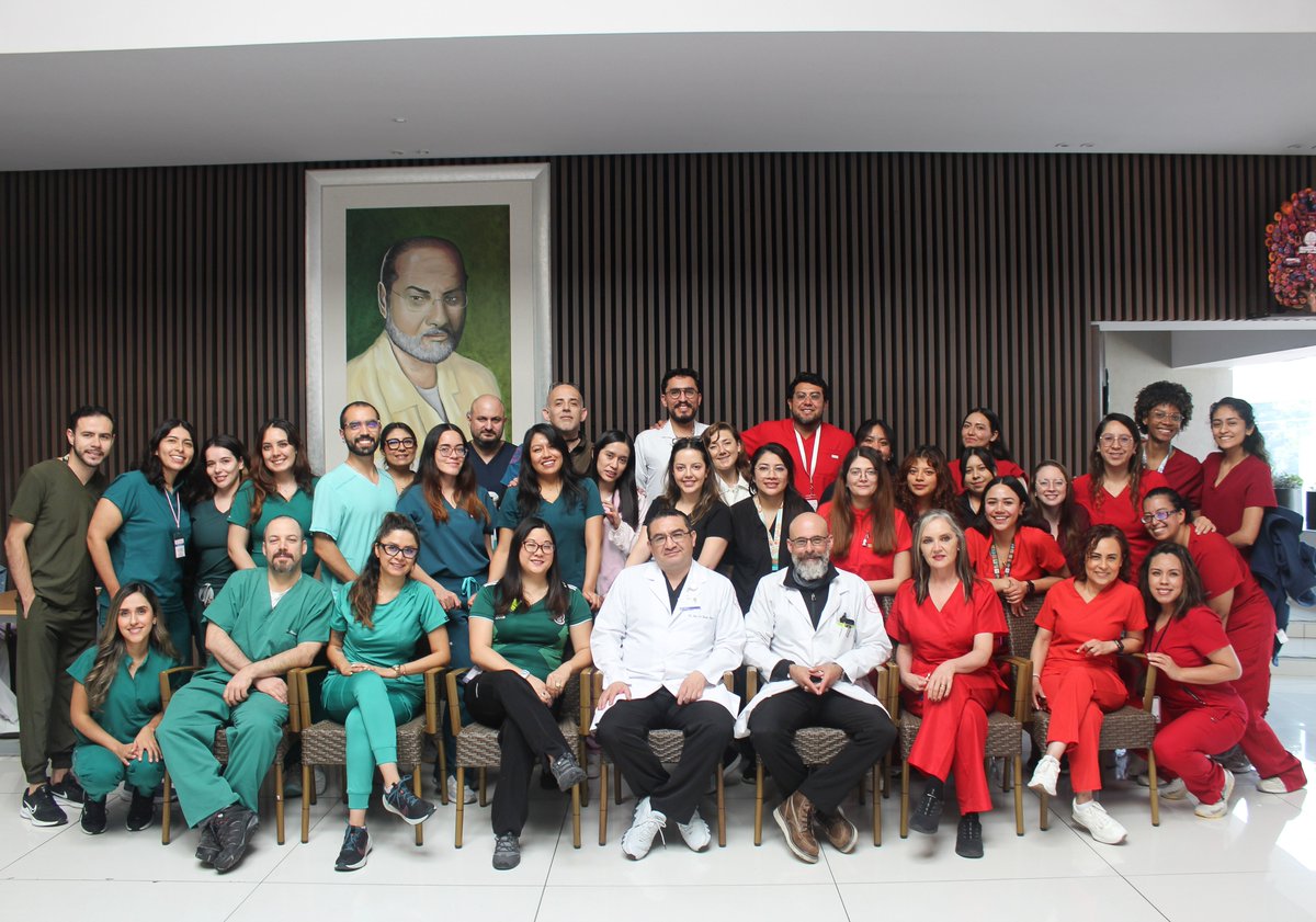 FUCAMM's tweet photo. 💚🤍❤️ ¡El orgullo de ser mexicanos nos une!
Nuestro equipo médico se sumó al festejo vistiendo los colores de nuestra bandera.
¡Verde, blanco y rojo para apoyar al equipo!
¡Felicidades a la Selección Nacional y a todo nuestro personal por su pasión!
#FIFAWorldCup #CáncerDeMama https://t.co/rX4aaVRrGL