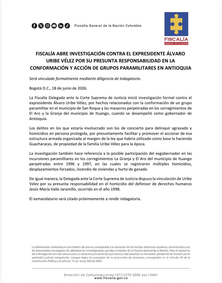 Bryan_hcpx02's tweet photo. @AlvaroUribeVel Ey! viejo descarado, algún día tendrás que pagar todo lo que has hecho, algún día te llegará el carma ... https://t.co/CzjF8Hzlxo