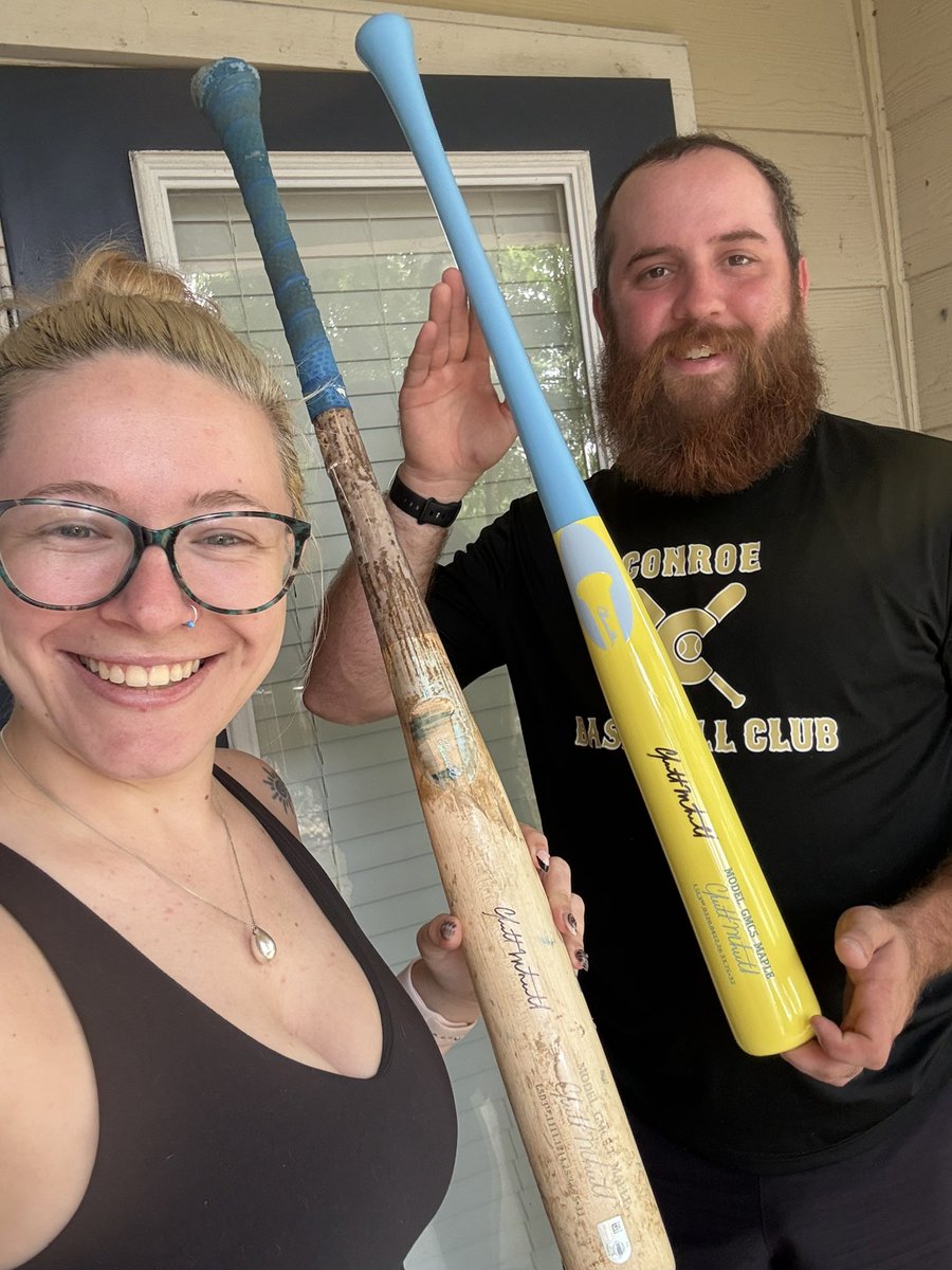 SwimBevo's tweet photo. All I can say is the @Brewers team store and @Chandlerbats have some of the best people working for them. I was SOBBING opening these bars and seeing the autographs. I’m honestly speechless but cannot say thank you enough. https://t.co/BKMEbn7i4J