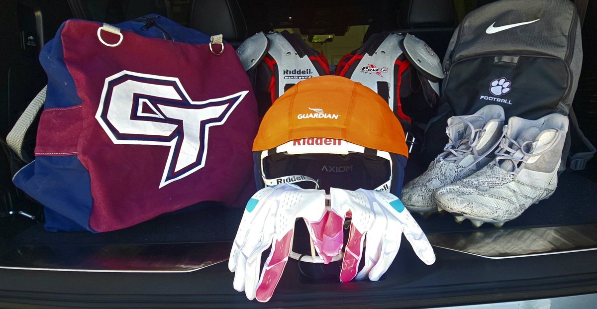 Kanoa_Gillespie's tweet photo. On the road to University of Wyoming.  🤠 Padded camp today. Time to work 🤙🏾
@wyo_football @CoachTripodi @CoachBHen @JamoBrown_ 
@coachjajczyk @football_cths @cjrecruiting2 https://t.co/29dMaJL8Hw