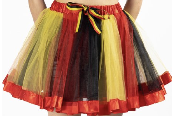 DennisAbbott's tweet photo. Are Belgian women sexier? https://t.co/VvBUXt4e8O https://t.co/VeNoGh77ET