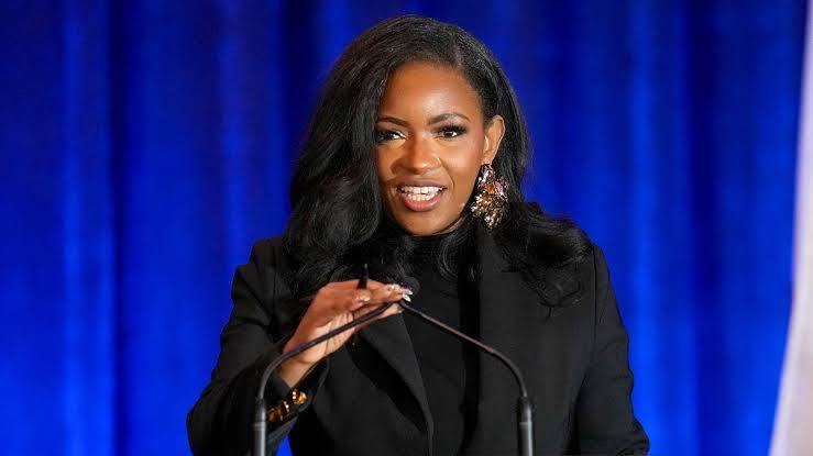 PollTracker2024's tweet photo. Rep. Jasmine Crockett (D-TX) tells The Dallas Morning News she doesn't know whether she would support Talarico's campaign for US Senate in Texas

Crockett: “I have no idea. I am more focused on down-ballot races in general.” https://t.co/d465EK2jr4