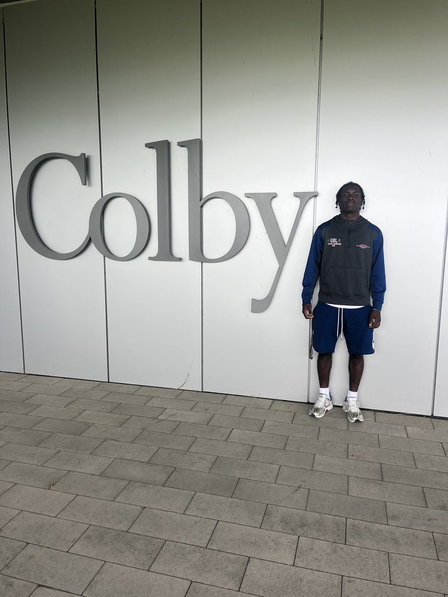 ryan_louis45's tweet photo. I’d like to thank @CoachBerryFB &amp;
@BallCoachC for the great spring visit
today @Colby_Football. Loved the campus and what Colby has to offer!

#ClassOf2027 #SpringVisit

@ColbyCoachCos
@Coach_Hobbins
@Coach_Cottle
@_zboy23
@SomervilleMAFB
@PeterMaher_33 https://t.co/CfgZTB27W0