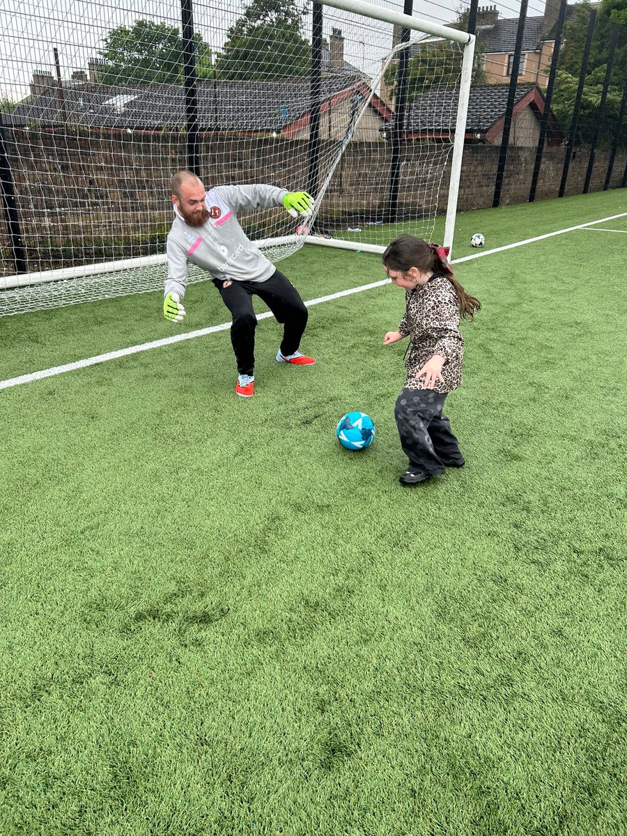 dundeeunitedct's tweet photo. 🏆World Cup Event🏆

Another fantastic event celebrating the World Cup at Foundation Park today 🏴󠁧󠁢󠁳󠁣󠁴󠁿

#FootballForAll 
#2026SummerofSport
#GameOn

@ScotFAEast 
@ShonaRobison 
@StewartHosieSNP https://t.co/ueVkLWt7cQ