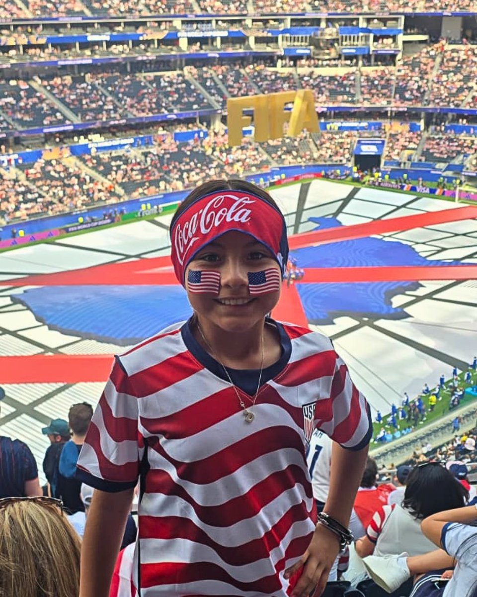 MayorOfLA's tweet photo. Through a partnership we secured between U.S. Soccer and the City of Los Angeles, 100 local kids and their family members attended the Los Angeles World Cup Opening Match to cheer on the @USMNT. I’m focused on ensuring that Angelenos can take part in these once-in-a-generation sporting events.

Today we have another opportunity to cheer on the USMNT! 

Watch it for free at a Kick it in the Park location in your neighborhood. Visit https://t.co/JztsnY15rf to learn more.