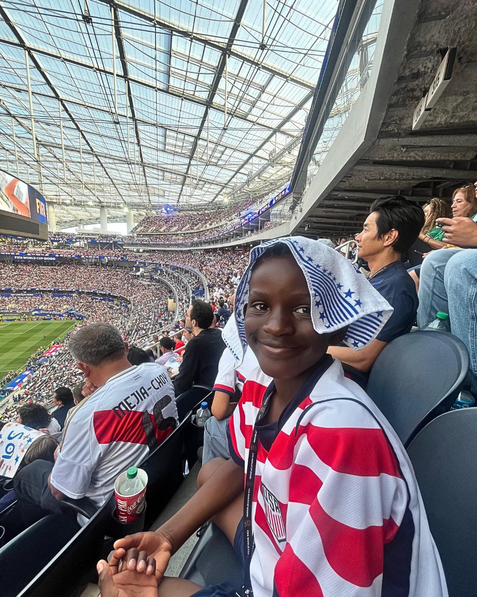 MayorOfLA's tweet photo. Through a partnership we secured between U.S. Soccer and the City of Los Angeles, 100 local kids and their family members attended the Los Angeles World Cup Opening Match to cheer on the @USMNT. I’m focused on ensuring that Angelenos can take part in these once-in-a-generation sporting events.

Today we have another opportunity to cheer on the USMNT! 

Watch it for free at a Kick it in the Park location in your neighborhood. Visit https://t.co/JztsnY15rf to learn more.