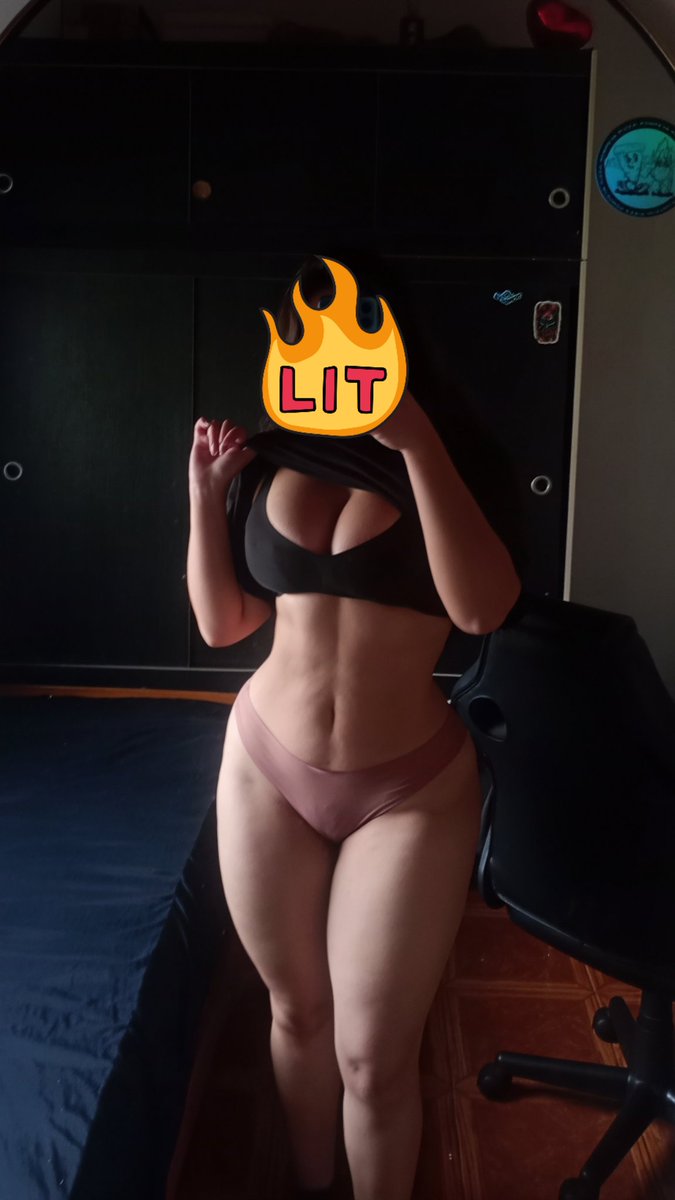 Monserrat6uz's tweet photo. Alguien para platicar???❤️‍🔥🤤 https://t.co/0Umx8caRUg