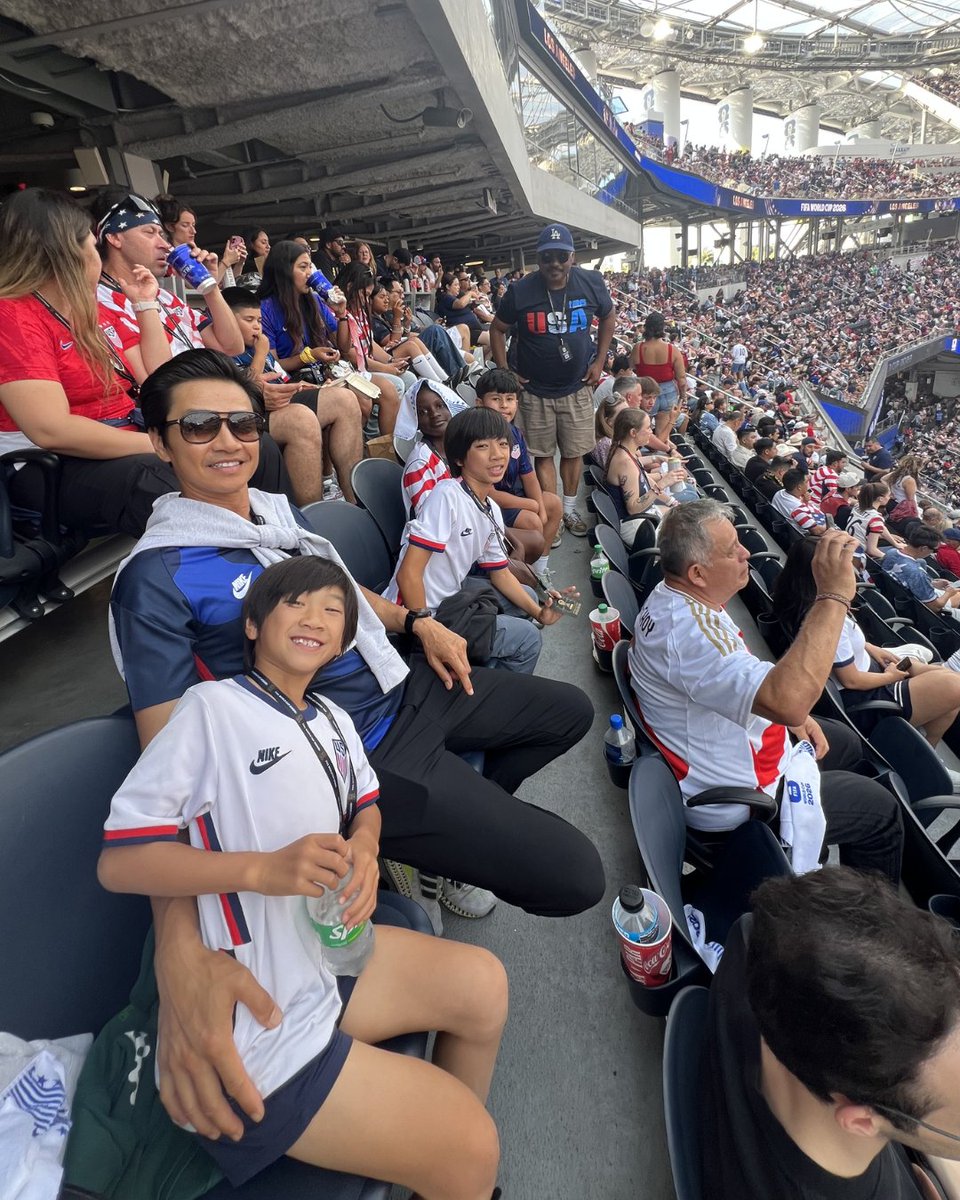 MayorOfLA's tweet photo. Through a partnership we secured between U.S. Soccer and the City of Los Angeles, 100 local kids and their family members attended the Los Angeles World Cup Opening Match to cheer on the @USMNT. I’m focused on ensuring that Angelenos can take part in these once-in-a-generation sporting events.

Today we have another opportunity to cheer on the USMNT! 

Watch it for free at a Kick it in the Park location in your neighborhood. Visit https://t.co/JztsnY15rf to learn more.