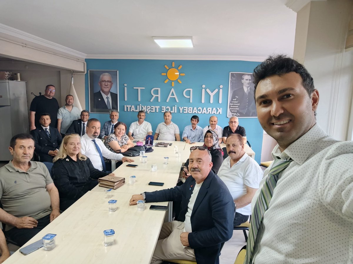 HALISCELIK1978's tweet photo. Bursa karacabey hürriyet mahallesi 
#iyiparti #bursa #karacabey https://t.co/Pkuh6gManF