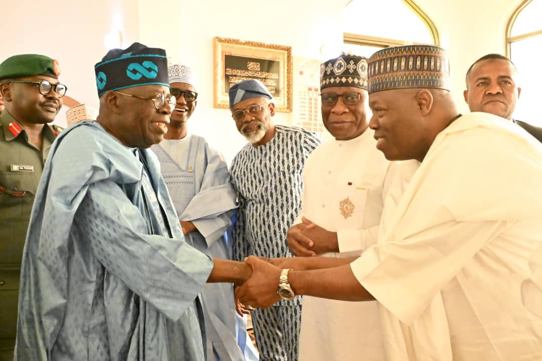 __yellows's tweet photo. President Tinubu At Villa Juma’at Mosque today, 19.06.2026. ✨ https://t.co/7OYdfq5nxT