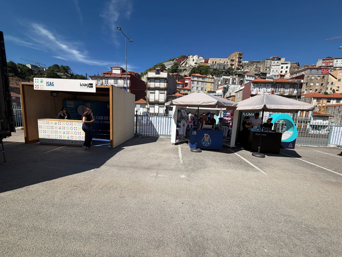 FCPorto's tweet photo. 💙 FC Porto presente no Festival Ibérico.

📍 Alfândega do Porto

Passa pelo nosso espaço e junta-te à festa. https://t.co/wKPBeoQNPL