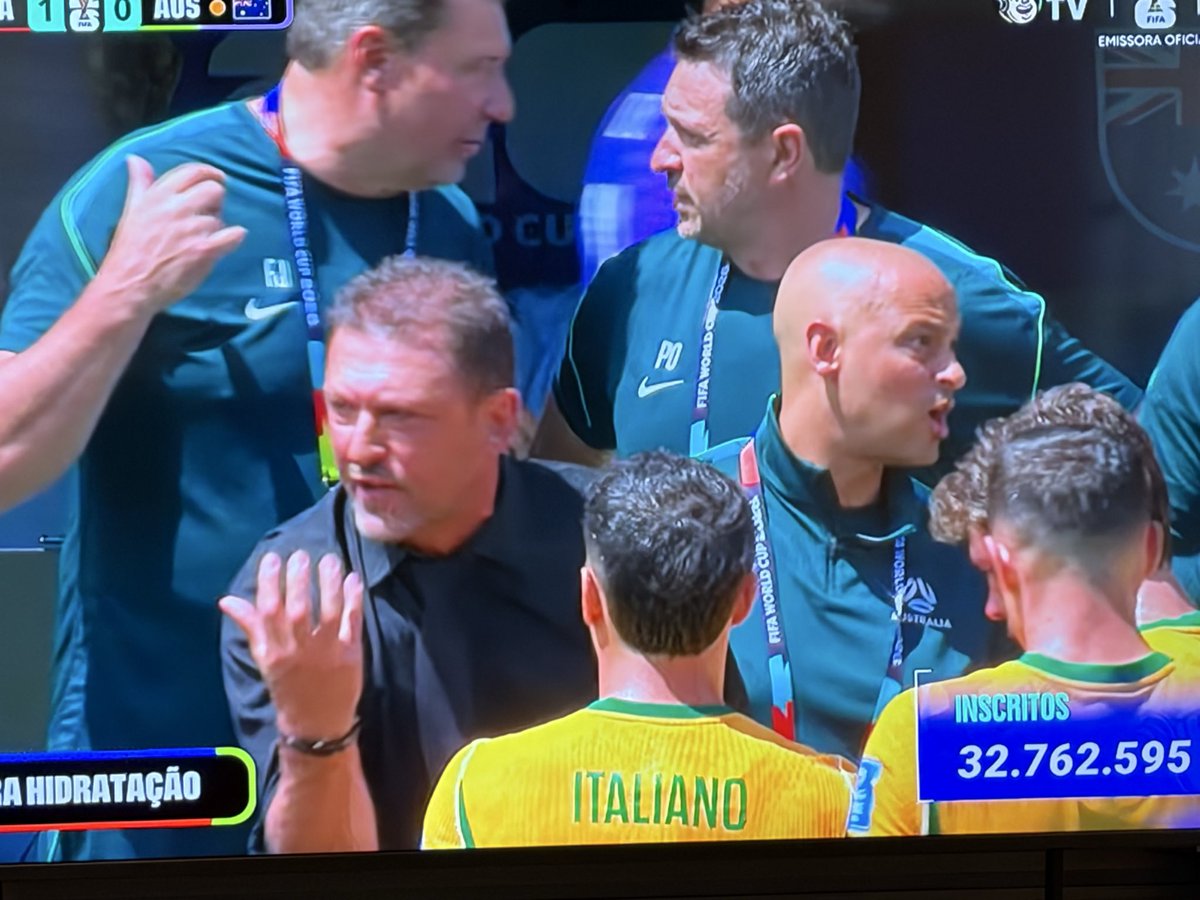 jmzsimoni's tweet photo. Quem disse que eles não iam pra copa? https://t.co/17zAVF2WpU