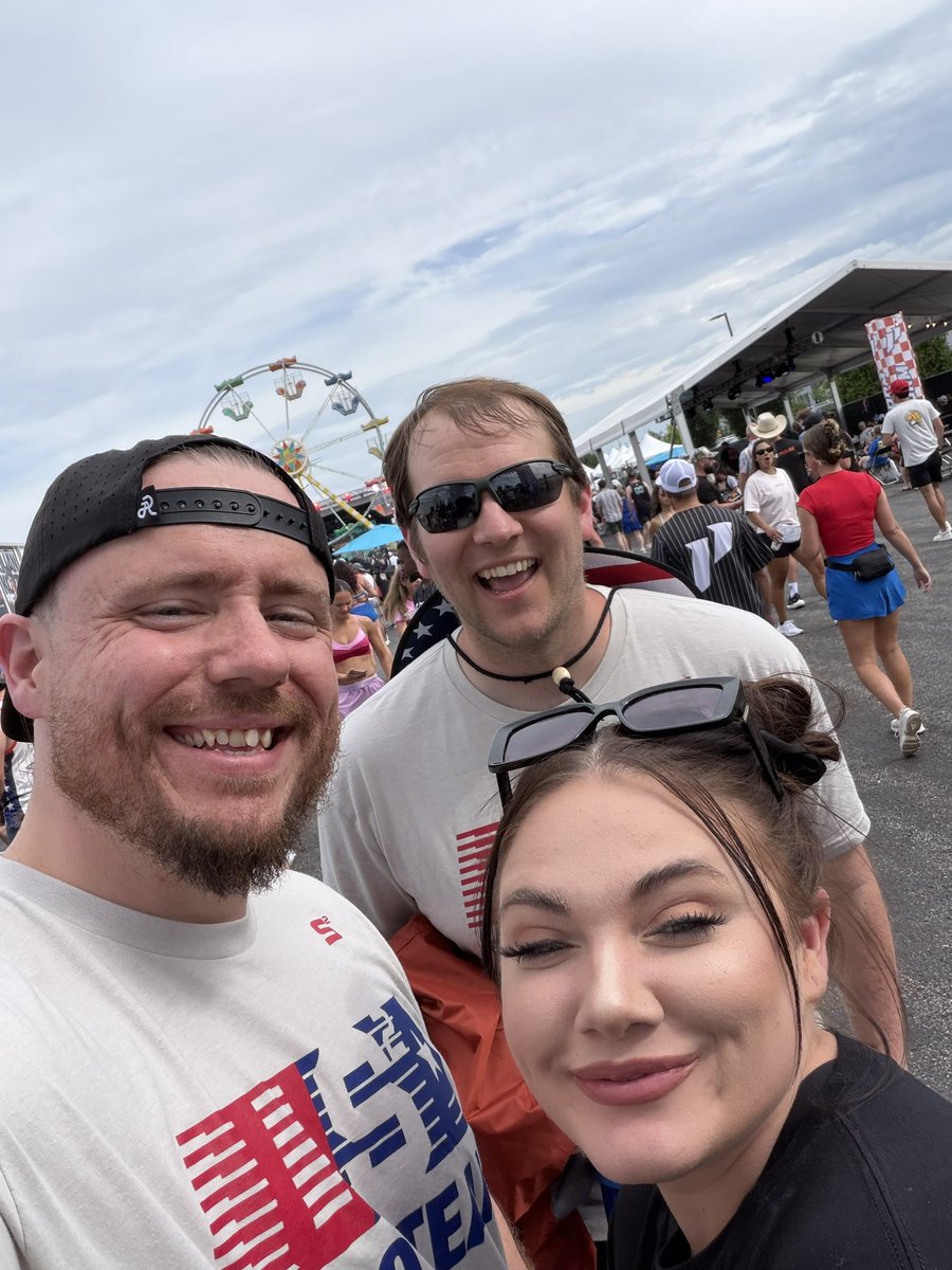 borland_derek's tweet photo. 1st Phorm 2026 Summer Smash - Photo Dump #7 of 7

#iam1stphorm #1psummersmash26 #wedothework #duespaid #1stphorm #fitness https://t.co/bbHY8eFIA1