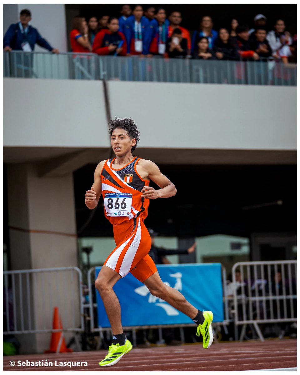 FactorRunning's tweet photo. En varones, se impuso Pol Molins 🇪🇸 (3:46.10); Edwar Márquez 🇵🇪 fue bronce (3:47.56). Wenceslao Martinez 🇦🇷 fue 8° con 3:56.11 https://t.co/TPIyAuHEtE