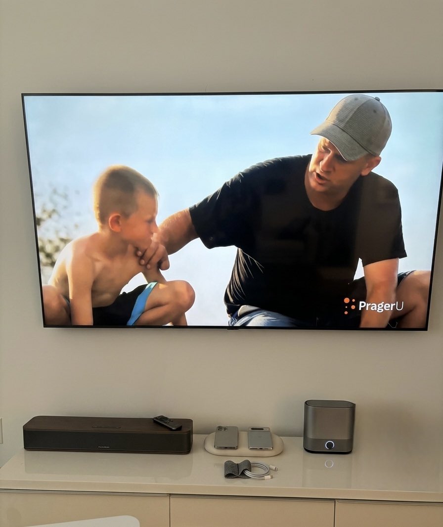 CSinclairtv's tweet photo. This @prageru Fathers Day campaign is so wholesome &amp; needed on your timeline 🫶

https://t.co/3XXKx0Sqg7 https://t.co/lruaJeebg4