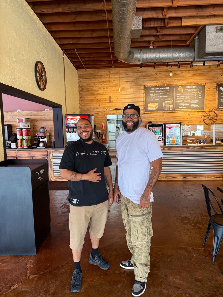 MutahNapoleon's tweet photo. What a beautiful surprise to have my brother Kastro, a former member of the Outlawz, stop by my restaurant here in #Dallas–#FortWorth, #Texas. May Allah preserve him, protect him, and continue to bless him. Alhamdulillah, this has definitely been one of the highlights of my trip so far.