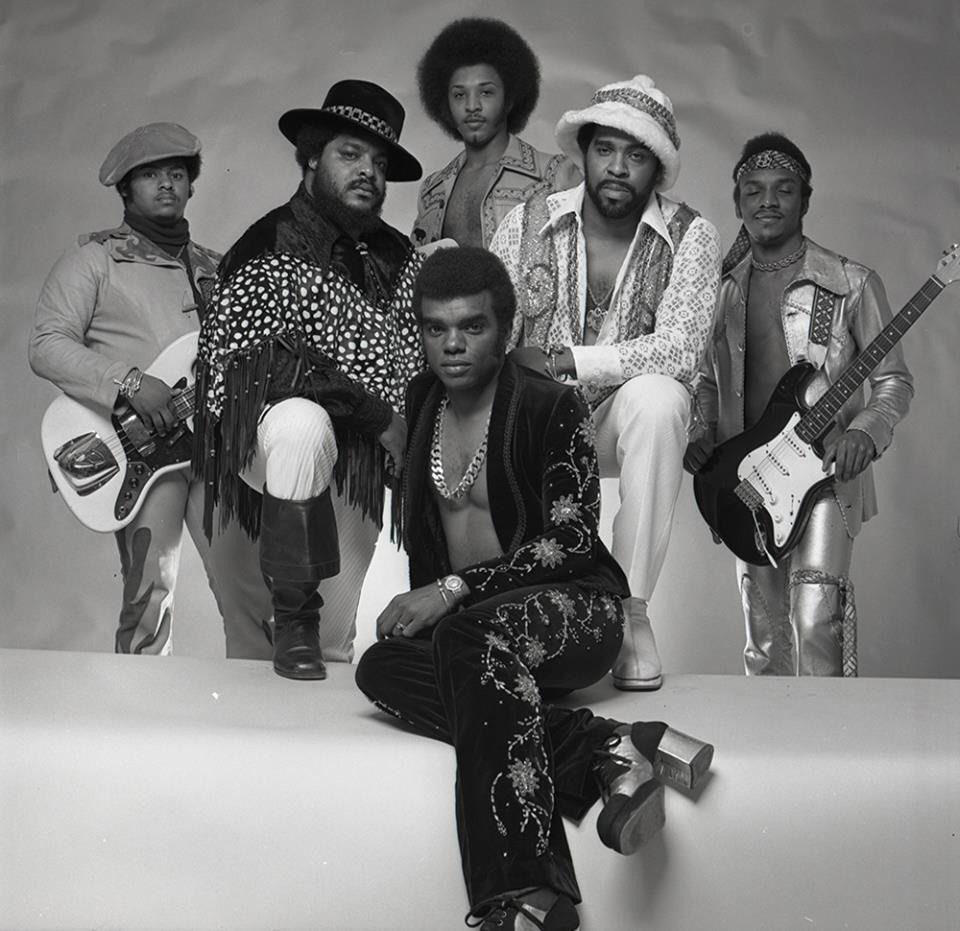 LOVEBACKUPFR24's tweet photo. Billboard ranks the top 20 of the Best R&B Groups of all-time. 

#1 Earth, Wind & Fire 
#2 The Temptations 
#3 Sly and the Family Stone 
#4 The Isley Brothers 
#5 The Supremes 
#6 Parliament Funkadelic 
#7 The Jackson 5
#8 New Edition 
#9 Boyz ll Men 
#10 Destiny’s Child
#11 TLC

#12 The O’Jays 
#13 Ohio Players 
#14 Maze 
#15 Sade 
#16 Rufus 
#17 The Miracles 
#18 Four Tops 
#19 Gladys Knight & The Pips 
#20 SWV