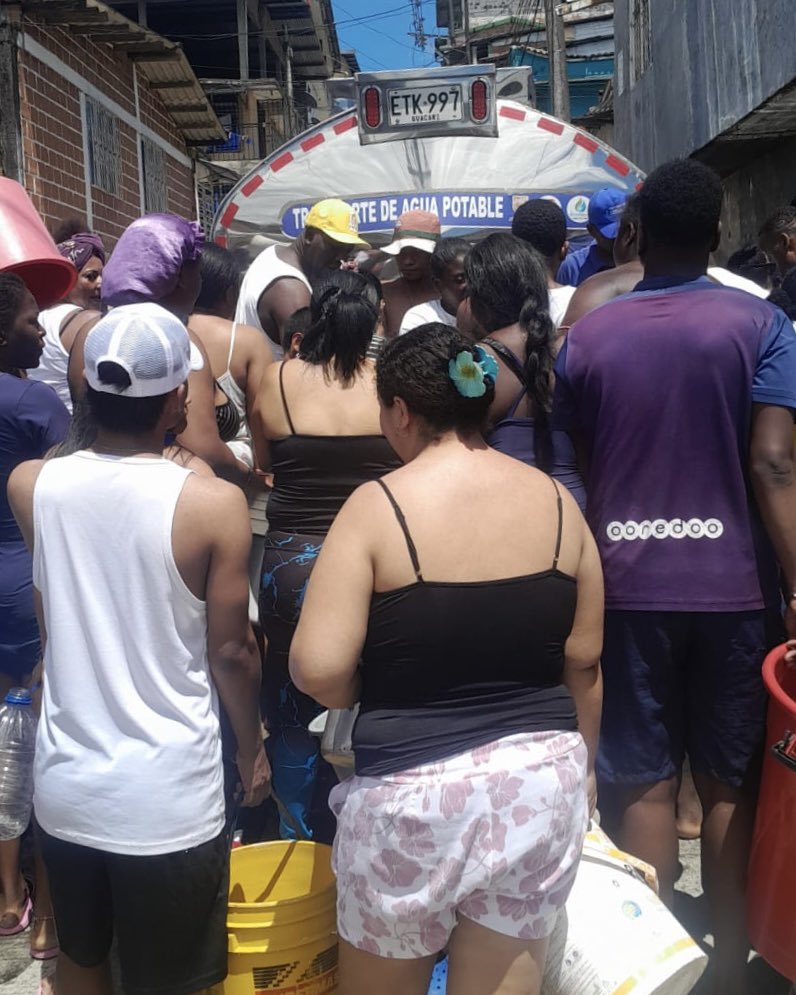 ProPacificoOrg's tweet photo. Ante la emergencia que afecta el suministro de agua en #Buenaventura y la declaratoria de calamidad pública, desde @ProPacificoOrg nos sumamos a la respuesta institucional apoyando, durante los próximos cuatro días, la operación de un carrotanque con capacidad de 10.000 litros de agua potable por viaje.

Esta contribución busca acompañar a las comunidades afectadas y fortalecer el abastecimiento temporal mientras avanzan las labores para restablecer el servicio.