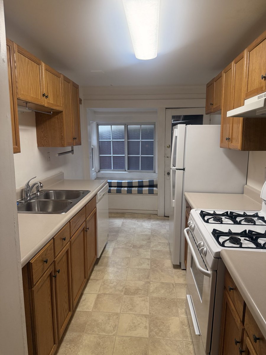 _henry________'s tweet photo. One week until move in it’s gonna be so cunt https://t.co/YzVbDNBMyR