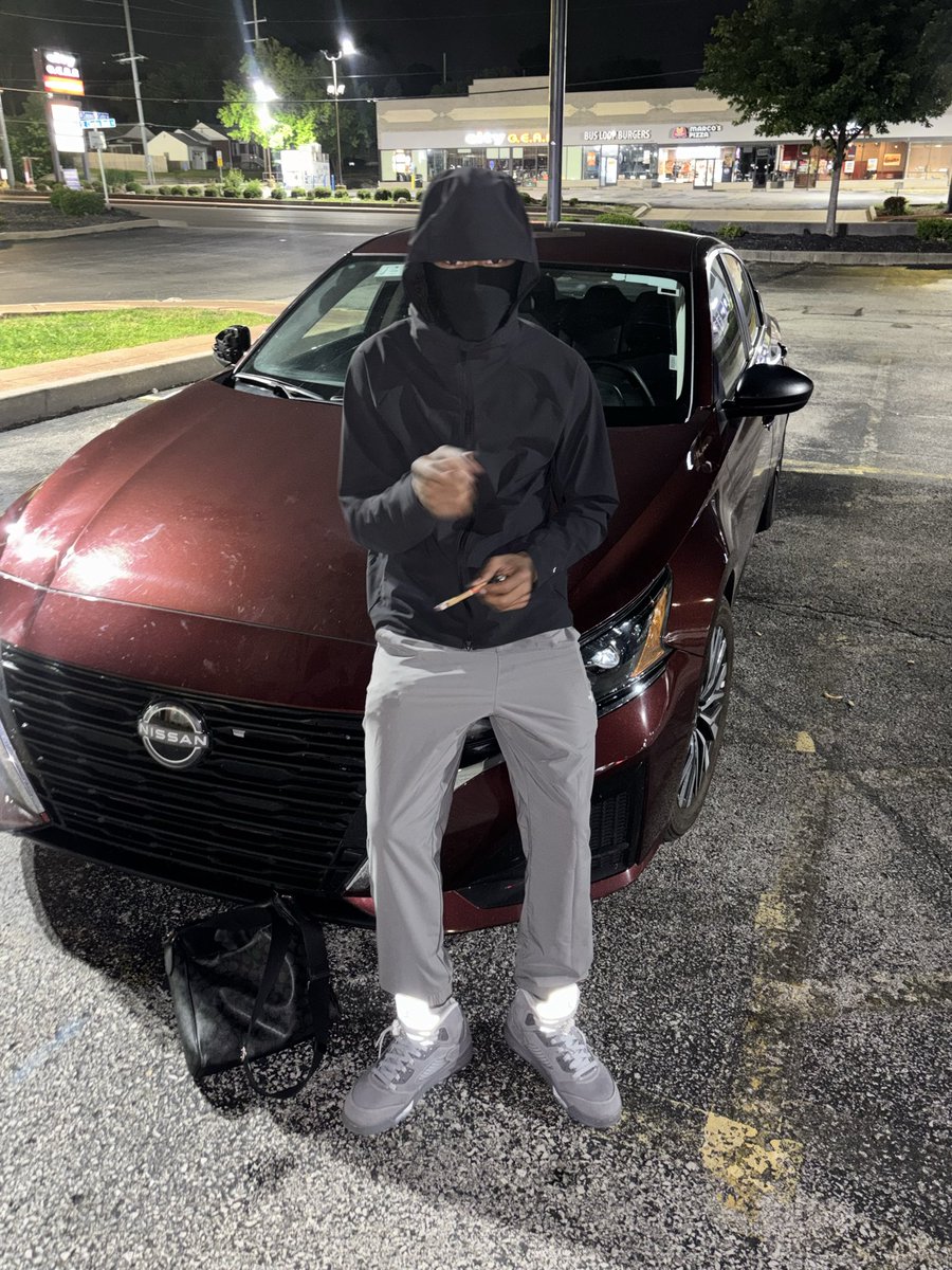 SleazGeneral's tweet photo. #stl #estl #314 #618 #os #chi https://t.co/3jtmm3Wfvv