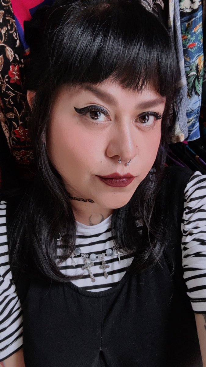SraPostPunk's tweet photo. 🖤💋 https://t.co/8vfQ9Ddwni
