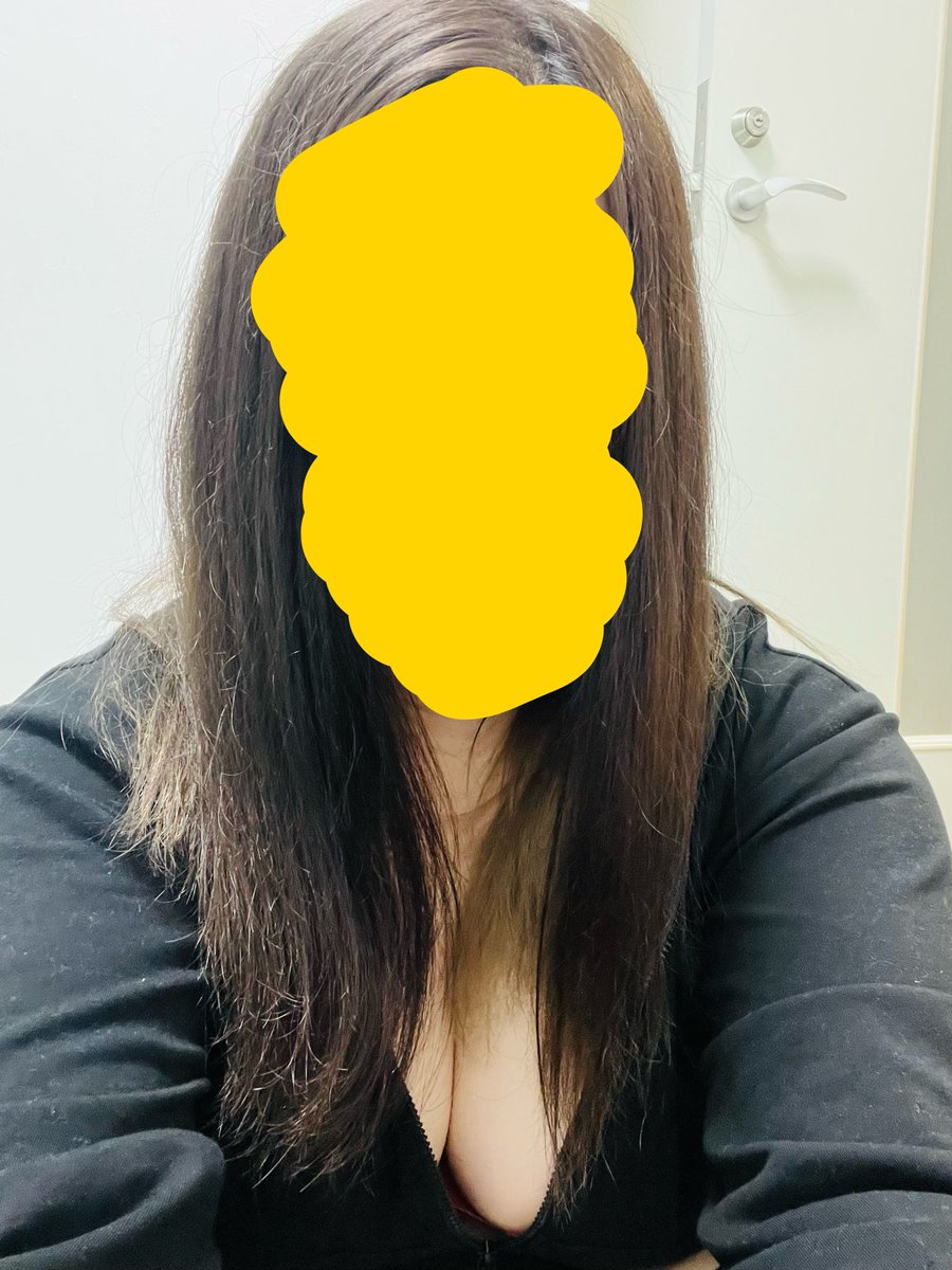 abc73737cba's tweet photo. 目隠しされてバイブ入れたまま何時間も放置されたい
声出したらお仕置とかされたら最高すぎる https://t.co/Xx5NEYFdac