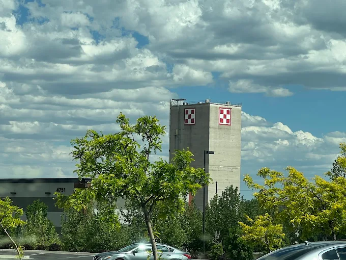 Mommiedearest's tweet photo. @VoydBrendle @GioBruno1600 This is in Flagstaff, AZ.  It might've been the inspiration for the Obama center. https://t.co/G68oid7QO5