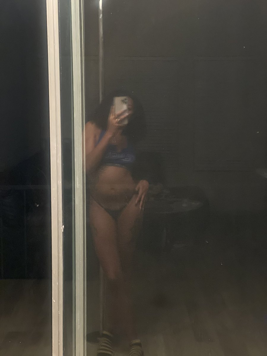 LexisAmour's tweet photo. Pole practice &amp; sexy silly selfies 🐰🤪😂👙 https://t.co/LwikfLMirP