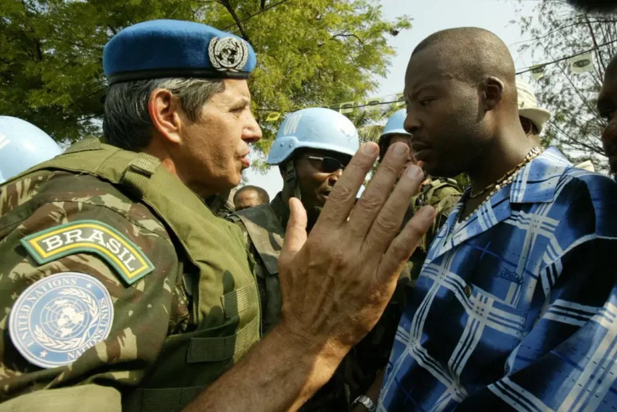 Gustavramski_'s tweet photo. Já q o assunto de hj é o Haiti, nunca é demais lembrar q  a população daquele  país foi vítima de uma das maiores carnificinas d sua história sob o comando do golpista general Heleno 🧐 https://t.co/C8OcBPYdsa