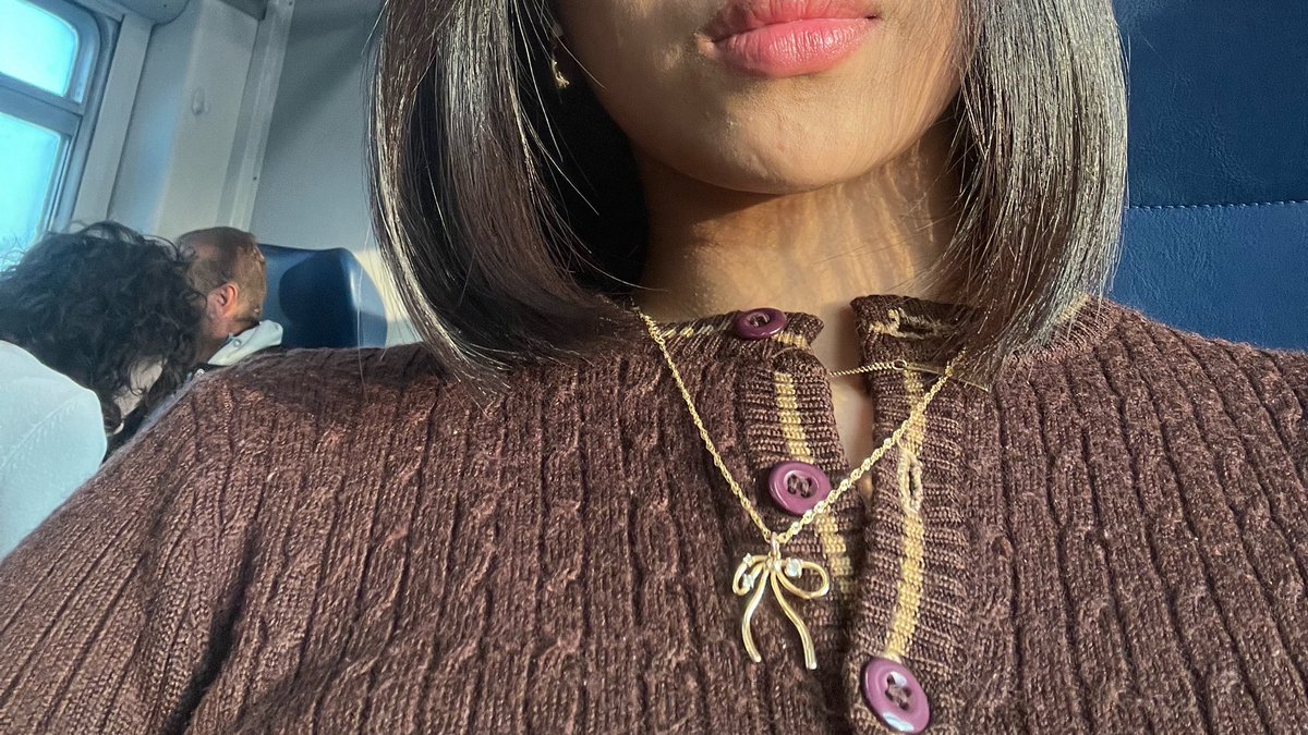 22lacei's tweet photo. short hair, you are dearly missed https://t.co/6nAzNLfnmk