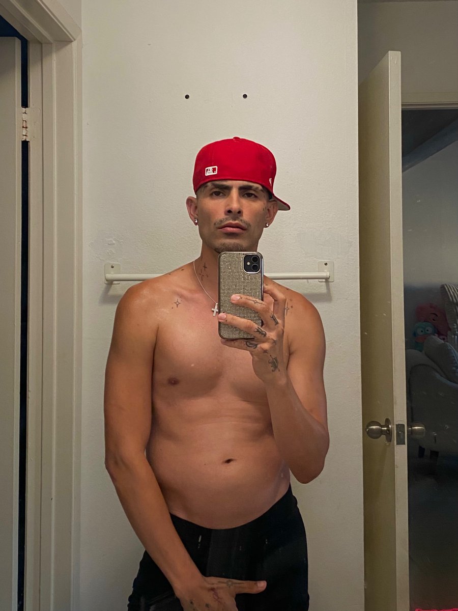 vgodeath's tweet photo. friday https://t.co/cvcOoqOLxB