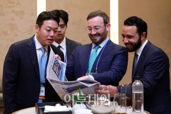 orca_so's tweet photo. The 2026 Next Global Digital Asset Summit (NGDA 2026) is underway in Seoul.

Leaders from @SolanaPolicy, Orca, and @tiger_research_, and others — are convening at the Westin Seoul Parnas to tackle the future of RWA tokenization. https://t.co/T1fc9IMUT5
