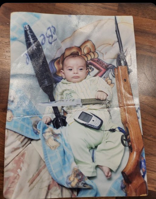 alon_ralph's tweet photo. @NoticiasONU Si, han sido utilizados como escudos humanos, lo cual es normal para tus amigos de #HamaSS
Alguna vez denunciaste los cientos de niños israelíes violados incinerados, decapitados secuestrados, o los nonatos arrancados del vientre de sus madres y quemados en los microondas? https://t.co/N0fIOXfLtk
