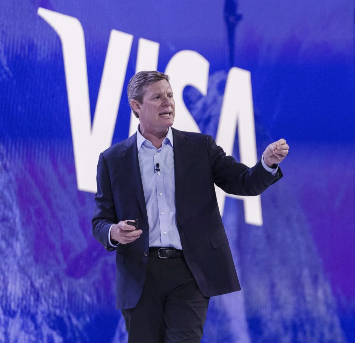 pete_rizzo_'s tweet photo. $700 BILLION VISA CEO SAYS #BITCOIN AND CRYPTO WILL BOOM LIKE "E-COMMERCE IN THE 1990S" SOON

WE WILL SEE "MASSIVE ADOPTION IN THE NEXT DECADE" 

IT'S COMING 🚀 https://t.co/H2dcHTlS3Q