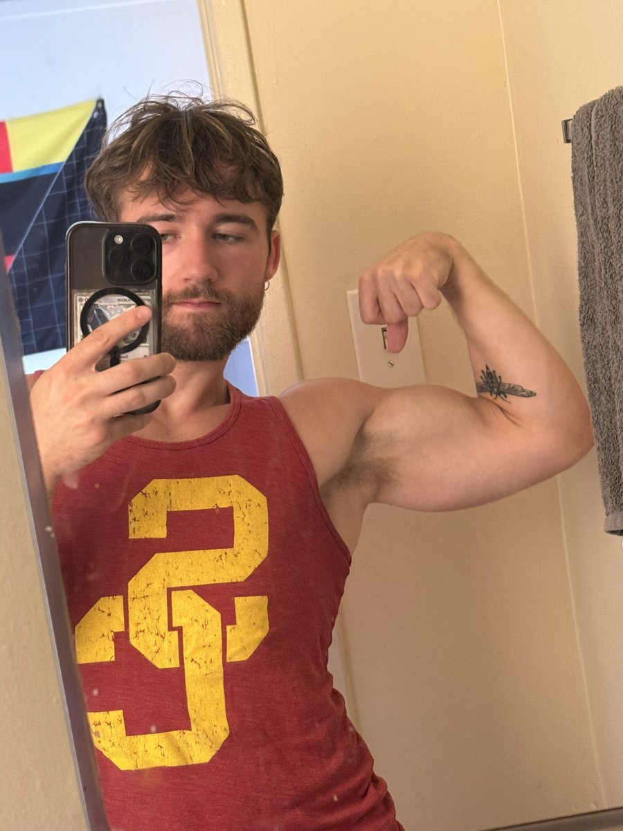 banjotears's tweet photo. decent pump despite the hangover :) https://t.co/yk5zhi3wYp
