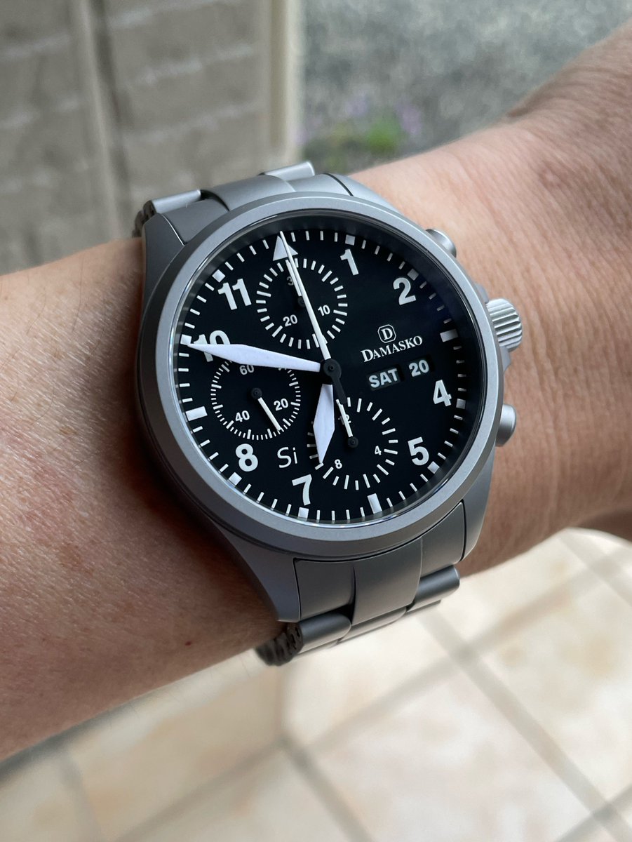 smsm13535's tweet photo. 今日は出かけるんだけど… 雨すね🙄
ダマスコ🇩🇪さんの⌚️40mm #DAMASKO https://t.co/PpFELxp5MY