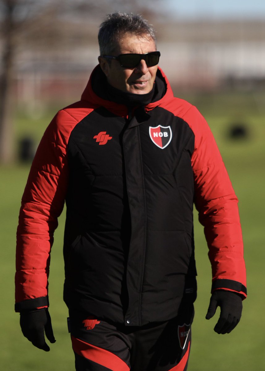 Newells's tweet photo. Viernes 😎💪🏼 https://t.co/iqfFwkr5rN