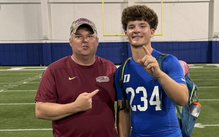sixstarfootball's tweet photo. EVENT COVERAGE | Several Rising Prospects Impressed at Duke Prospect Camp (Offense)

📍 Duke Prospect Camp | Durham, NC
⚡ Six Star Football takes a closer look at several rising prospects who helped elevate their recruiting profile💯
📖 Full recap + scouting reports now live!

STORY ▶️ https://t.co/uHVNprjysW 

@FinBeyus @Ynxg_oby11 @ClaryGrayson @masonfine2028 @GainGalbreath @JacksonHuey_10 @thecadelynch @mvandenweghe09 @graysonclopton3 @camG_803 @owen_desalvo22SIX @cjgrayy8 @JadenHarts07 @ChrisParise_ @AngelTorre75407 @TreGelsey2 @NoahHatipoglu28 @canthold_kiion @ButterMonroe29 @Delprock | @alejandrot2021 @TristianTurner8 @AndrewGaryjr @henryh_778 @Hydrick_McCoy @GWillJohnson @mikejonesfifty5 @KaidenMelvin29 @LukeOdom2028 @GavinPassino1 @JohnRaley2028 @OwenRickard0806 | @VictorSandres66 @samwshuford