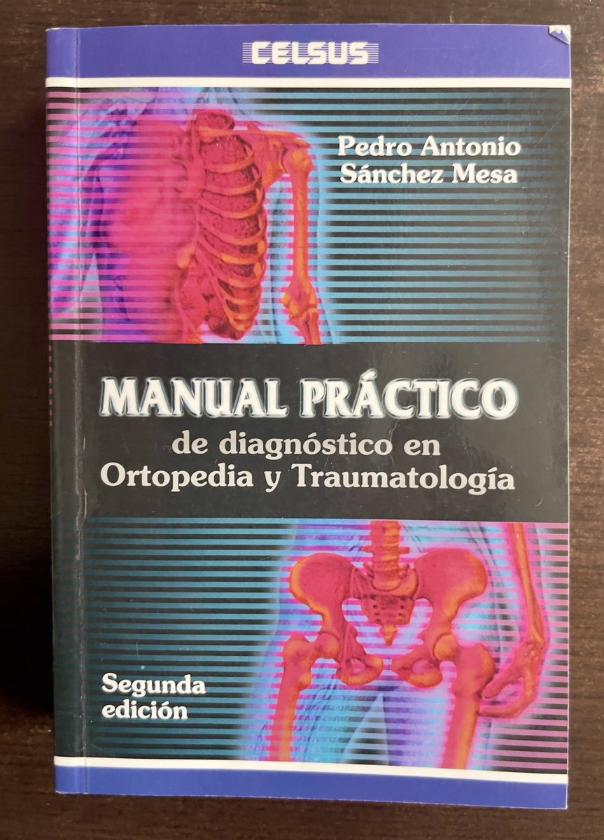DrPasm's tweet photo. Hoy recuerdo con profunda emoción la publicación de la 1ra Edición 2010 de mi libro Manual Práctico de Diagnóstico en Ortopedia y Traumatología, Hand book, editado por Editorial Médica Celsus, y posteriormente su 2da Edición en Formato Digital 2015. #manualortopedia https://t.co/0OOeKL5by1