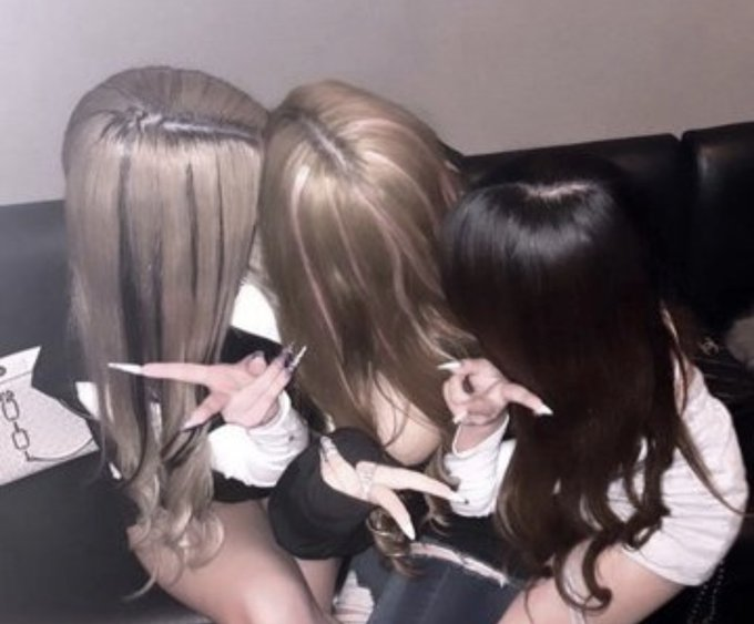 みゆ tweet media