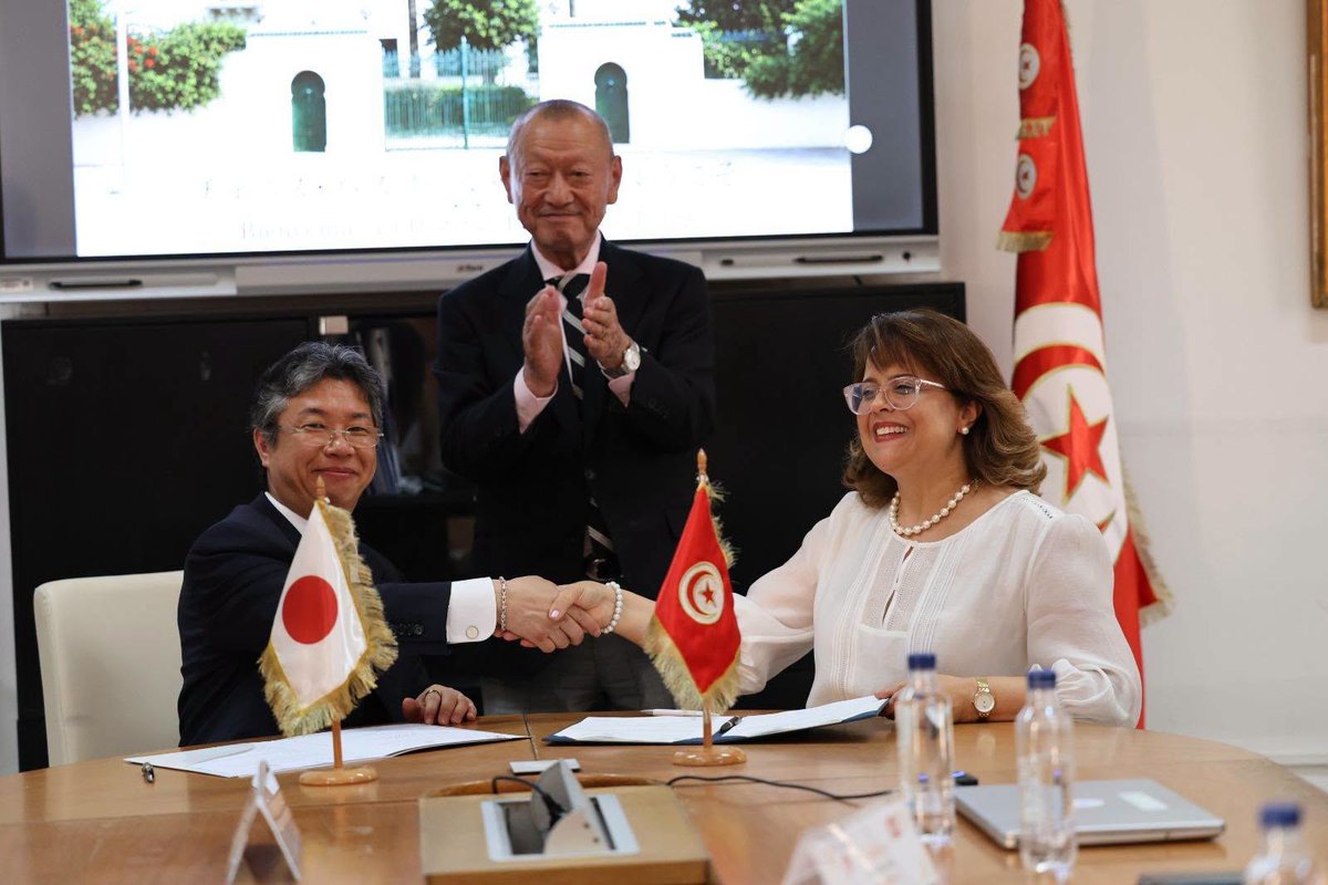 TapNewsAgency's tweet photo. #Tunisia: @Pasteur_Tunis &amp; #Japan’s Nishimura Foundation signed a partnership to support high-impact innovation, strengthen tech transfer &amp; boost start-ups emerging from institute, with also financial support &amp; expertise to advance research valorisation in biotechnology. #TAP_En https://t.co/245SkqPLF7