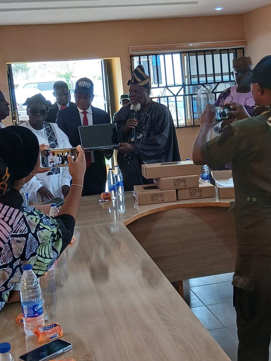 insideIkirun's tweet photo. Earlier today, the Youth Wing was ably represented by the President, Maigida, at the formal handover of 200 standard computer systems to the Main Body for the establishment of the upcoming CBT Centre.

Another update will be shared soon, making it two important updates currently https://t.co/gDBWEepUIa