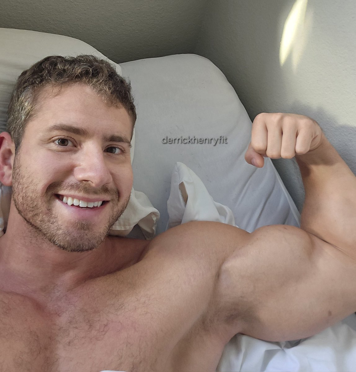 DerrickHenryFit's tweet photo. Time for some strength and relaxation @DerrickHenryFit 
All my videos: https://t.co/vH8Msz5S64 https://t.co/kDUkadgzdw