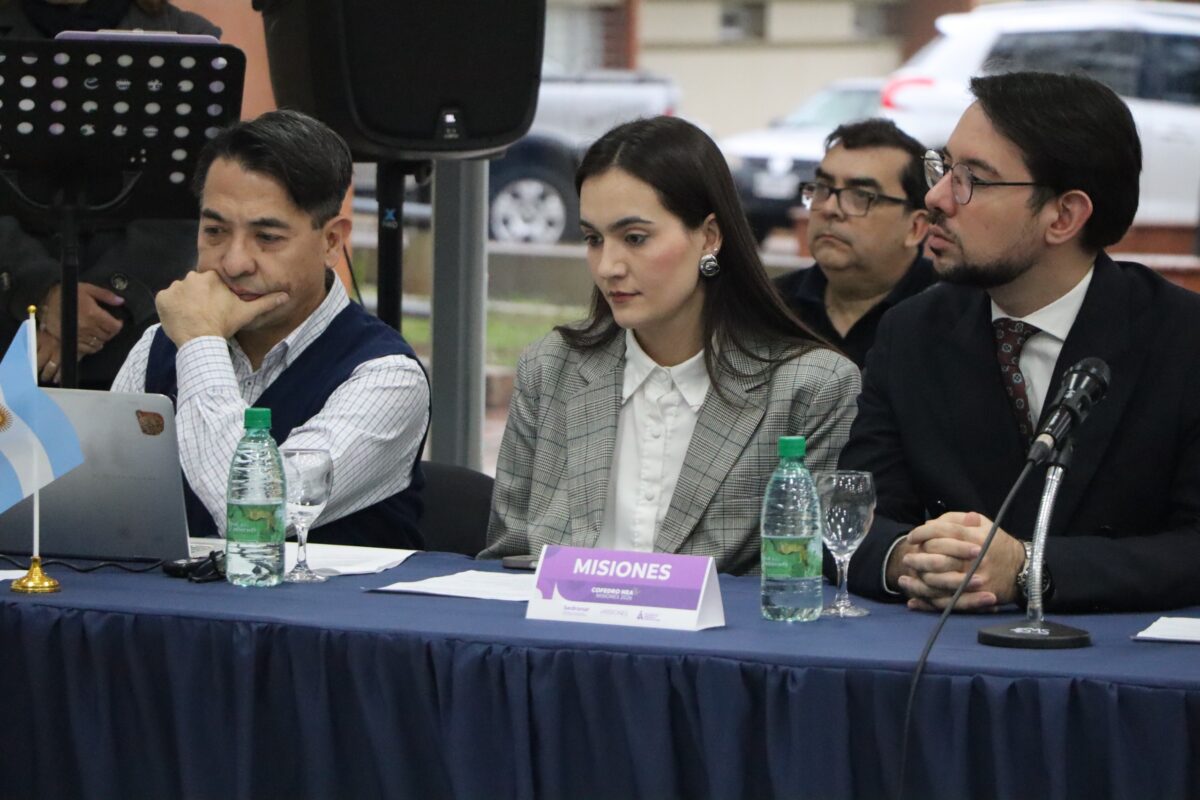 revistacodigos's tweet photo. 🌎 Misiones impulsa una red regional para fortalecer la prevención de consumos problemáticos
https://t.co/vk43qQCsT1 https://t.co/uJzJUozTuC
