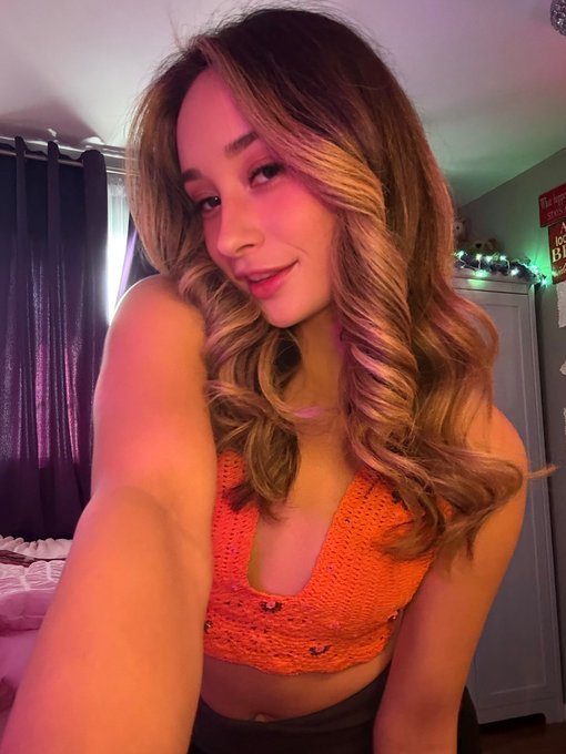 Isabella Nice 18+ Only - What kind of mischief could we get into ? 😏 https://t.co/LOitxkZf5H