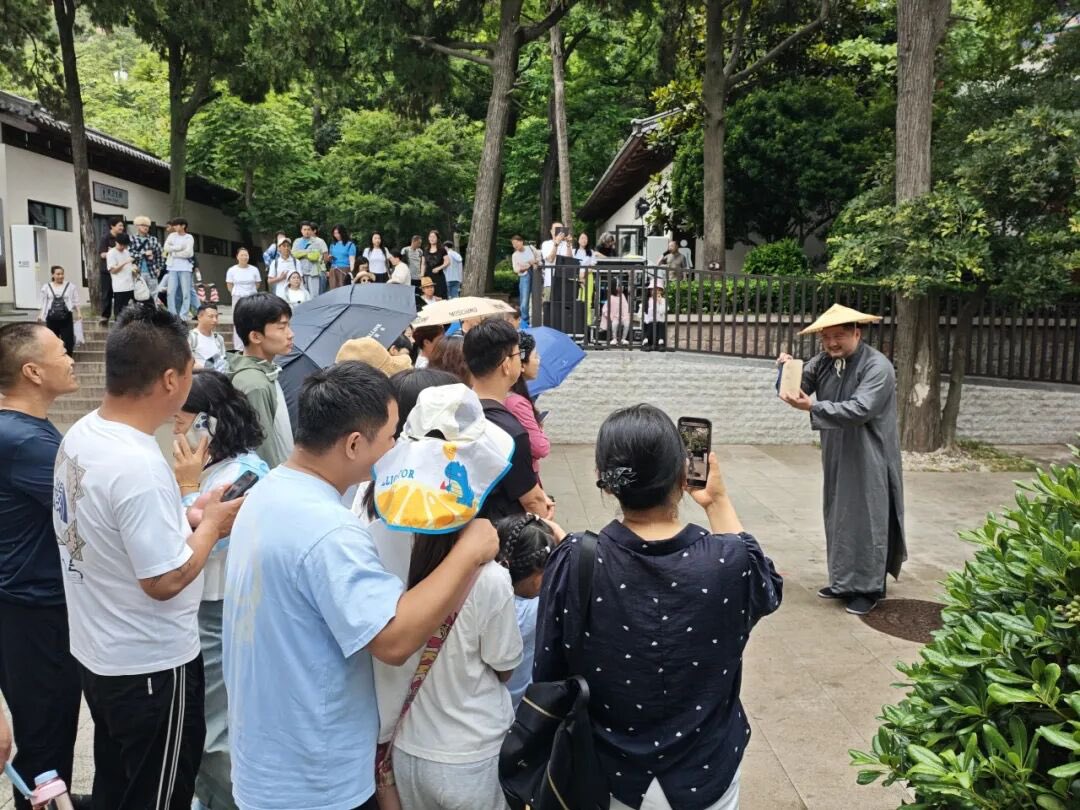 mggjrb's tweet photo. Today's Laoshan is not only
the majestic landmark of
"the foremost among the famous mountains on the sea"
but also
a vibrant experiential venue for Dragon Boat Festival folk cultural traditions https://t.co/cMrluV6jPH