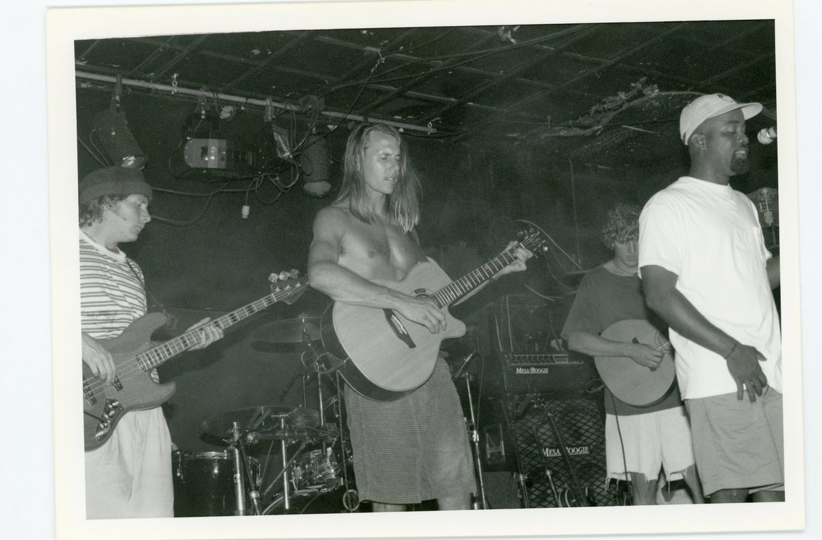 HootieTweets's tweet photo. Acoustic vibes for your Friday! What’s your favorite stripped back Hootie song? https://t.co/0WyXLK3J2g