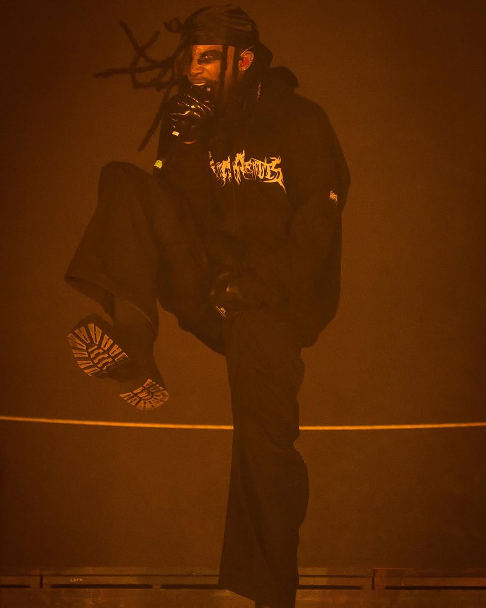 maqu1ny's tweet photo. Playboi Carti @ Rolling Loud Miami 2022 https://t.co/oIXuukT48h